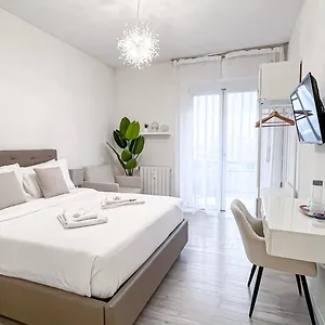 https://apt-dream-relax.italymilanhotels.net